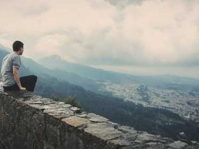 TSA's plea: Don't make these airport Wi-Fi and public charging mistakes this holiday