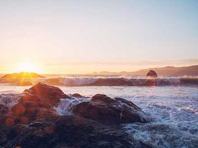 How Thieves Stole Priceless Jewels at the Louvre in 8 Minutes