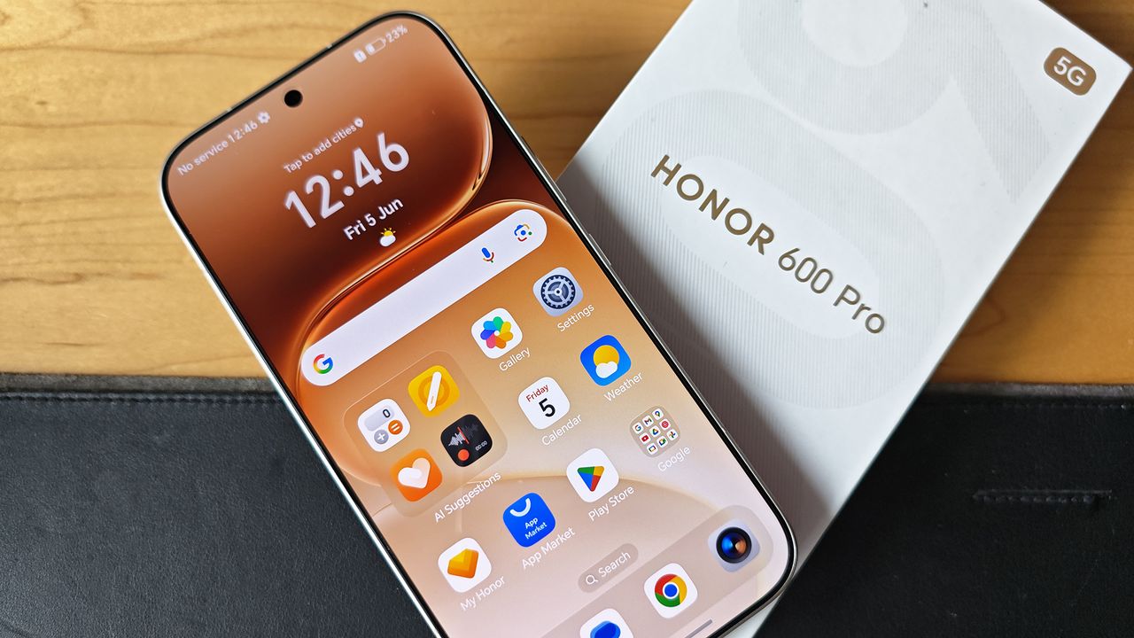  Honor's new top smartphone gives an iOS experience and is £200 off right now 