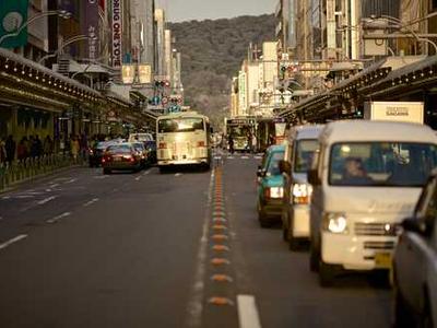 This is the only charging cable you'll ever need to avoid a tangling mess (and it's cheap)