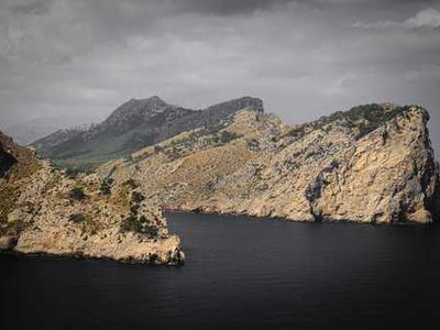 Jack Kerouac Lists 9 Essentials for Writing Spontaneous Prose