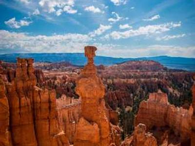 How Thieves Stole Priceless Jewels at the Louvre in 8 Minutes